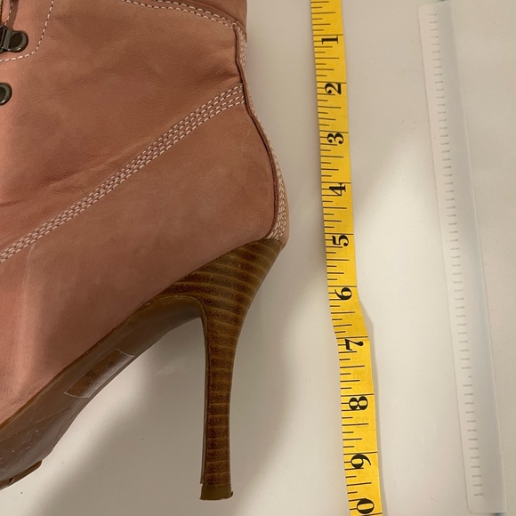 2/$50 COLIN STUART Mauve Pointy Toe Lace-Up Suede Booties, Size 10 - Picture 9 of 10